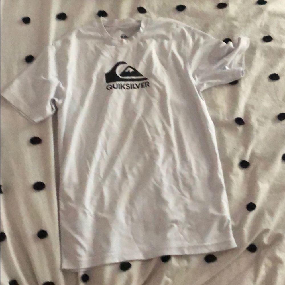 white quicksilver rash guard